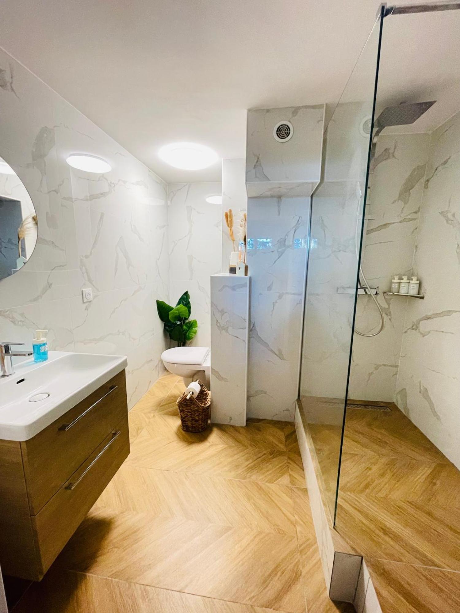 Le Niou, Appartement Avec Parking Gratuit Marseille Eksteriør billede